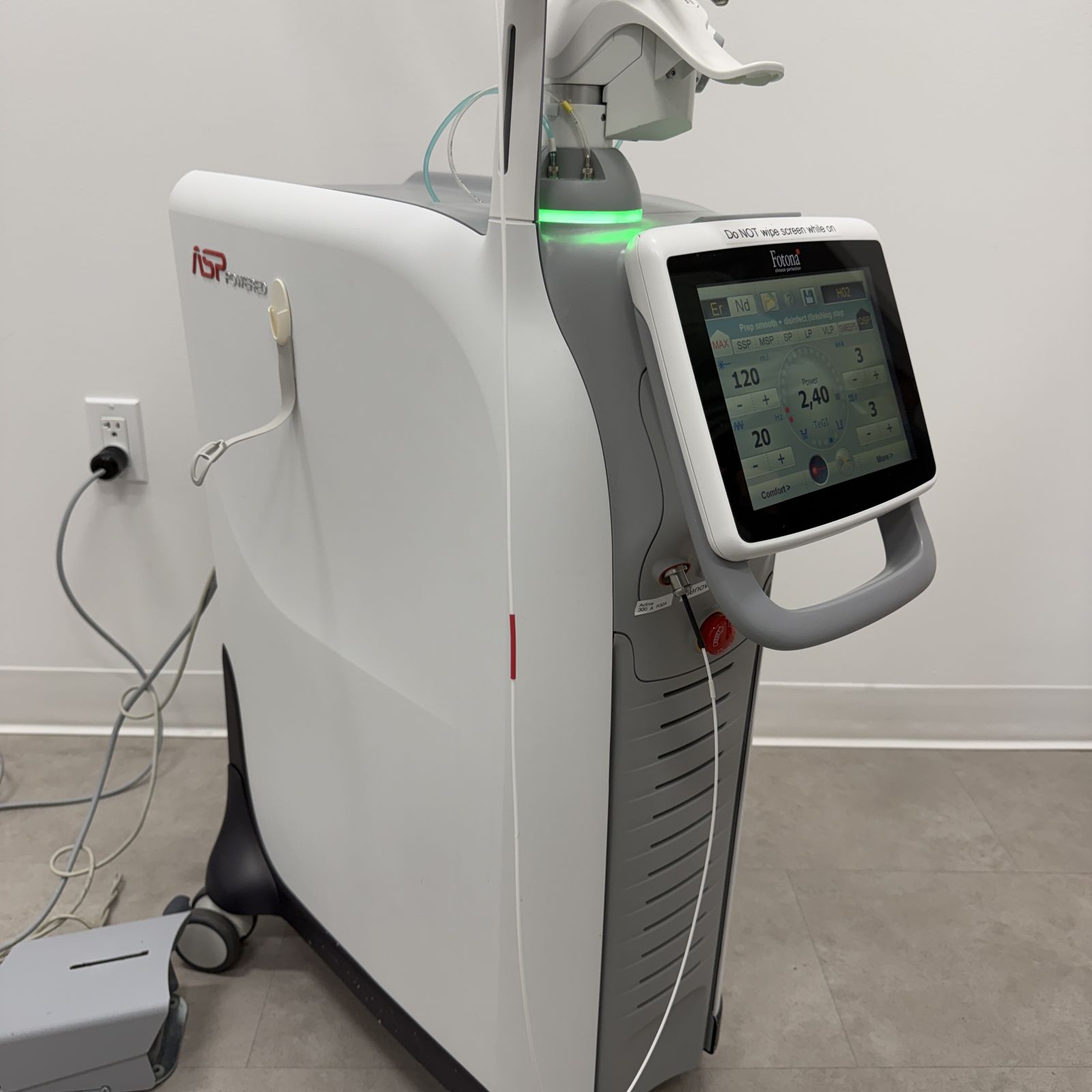 Fotona dental laser unit in the Natural Smiles office