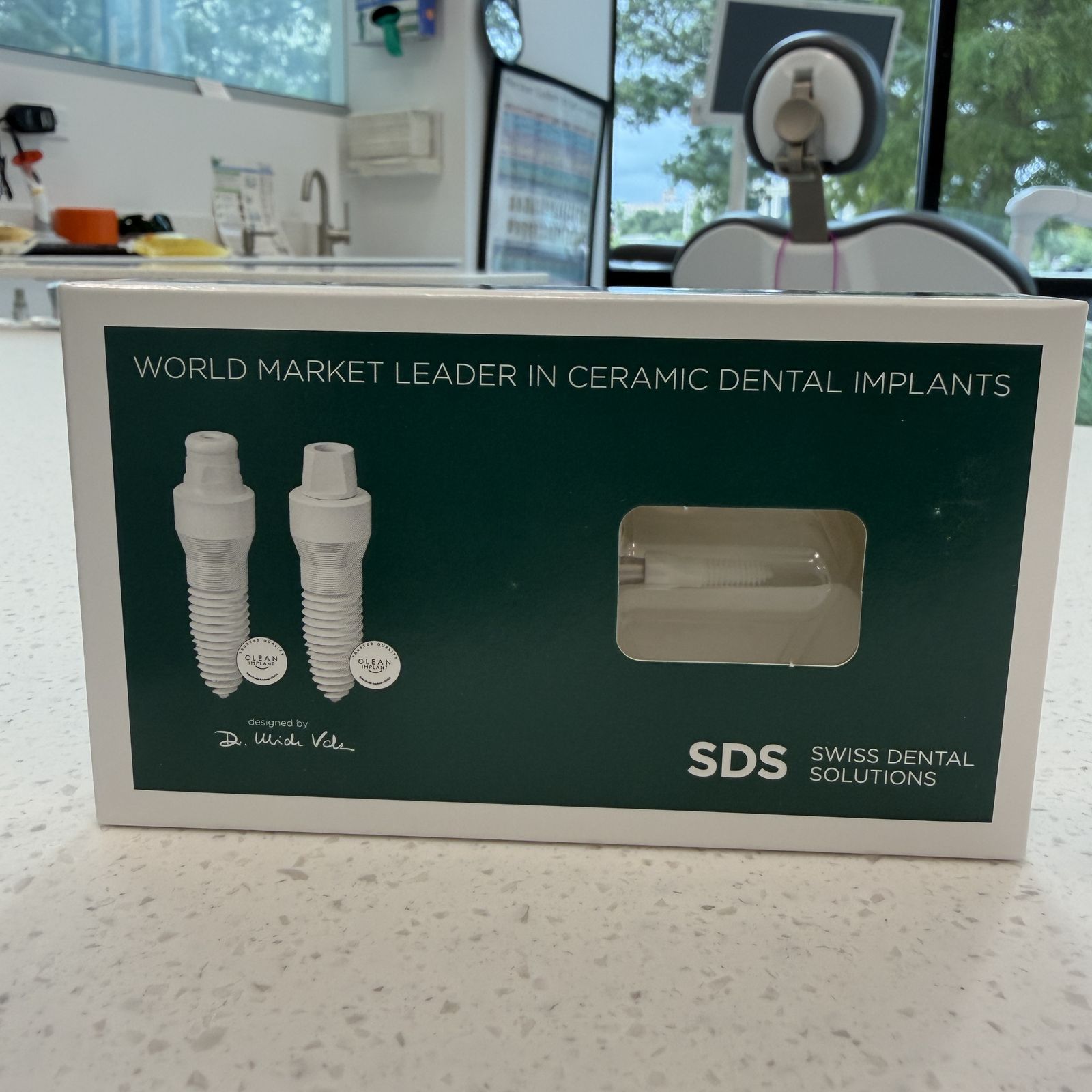 SDS Swiss Dental Solutions ceramic implant packaging